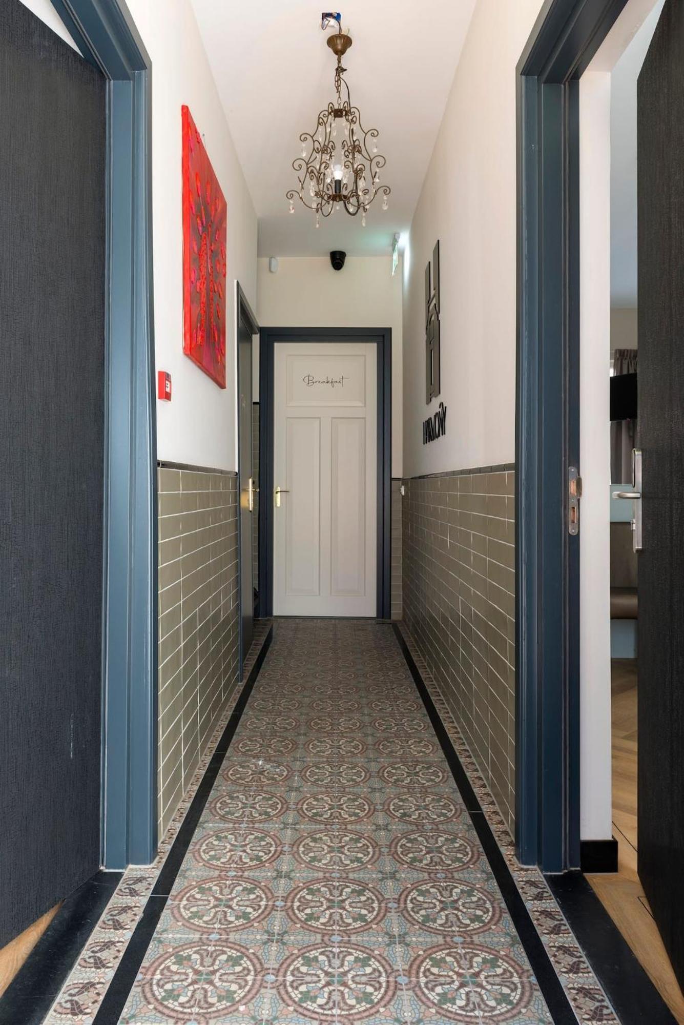 Petite Room With Wifi, Ac, And Shared Kitchen ティルブルグ エクステリア 写真