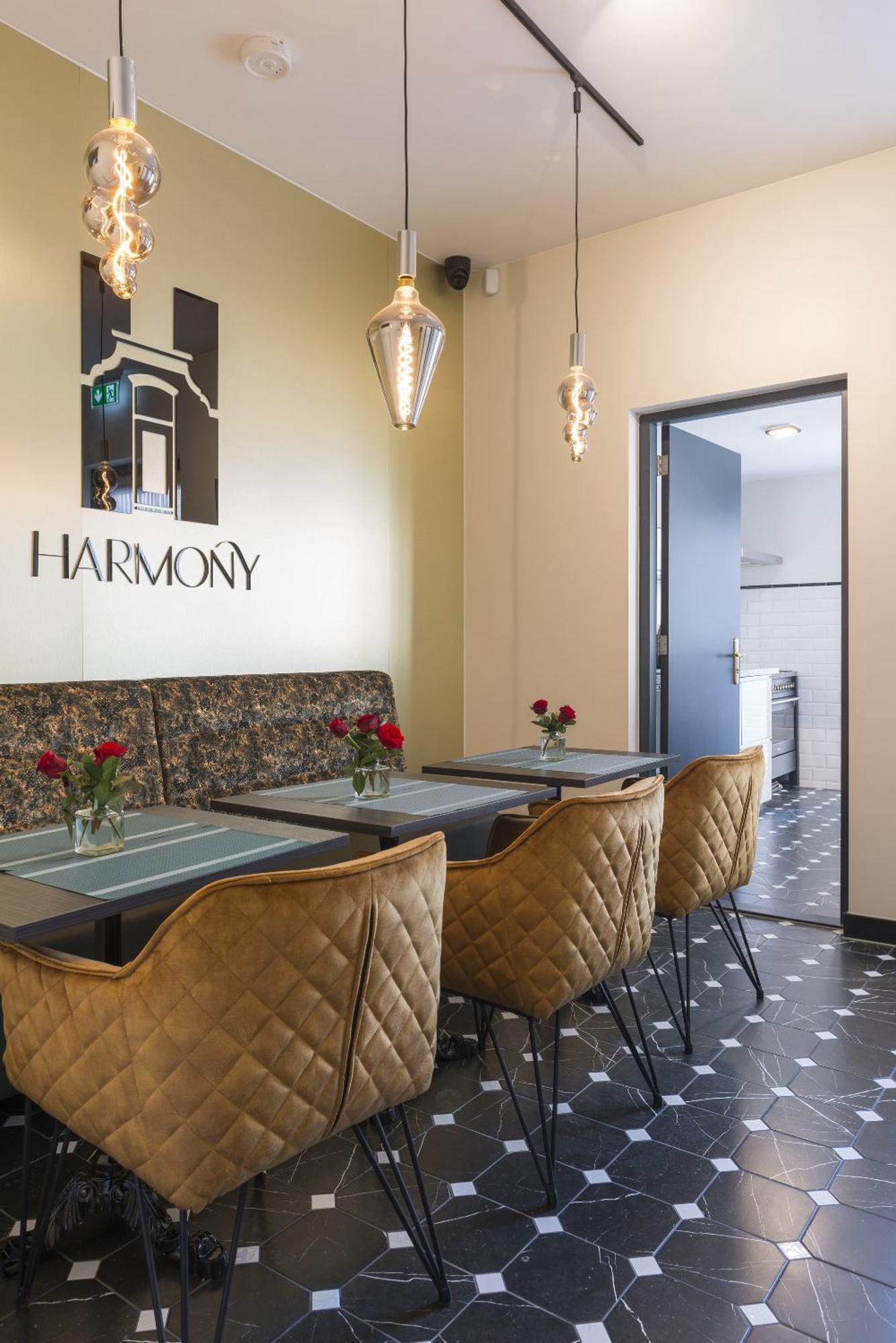 Petite Room With Wifi, Ac, And Shared Kitchen ティルブルグ エクステリア 写真